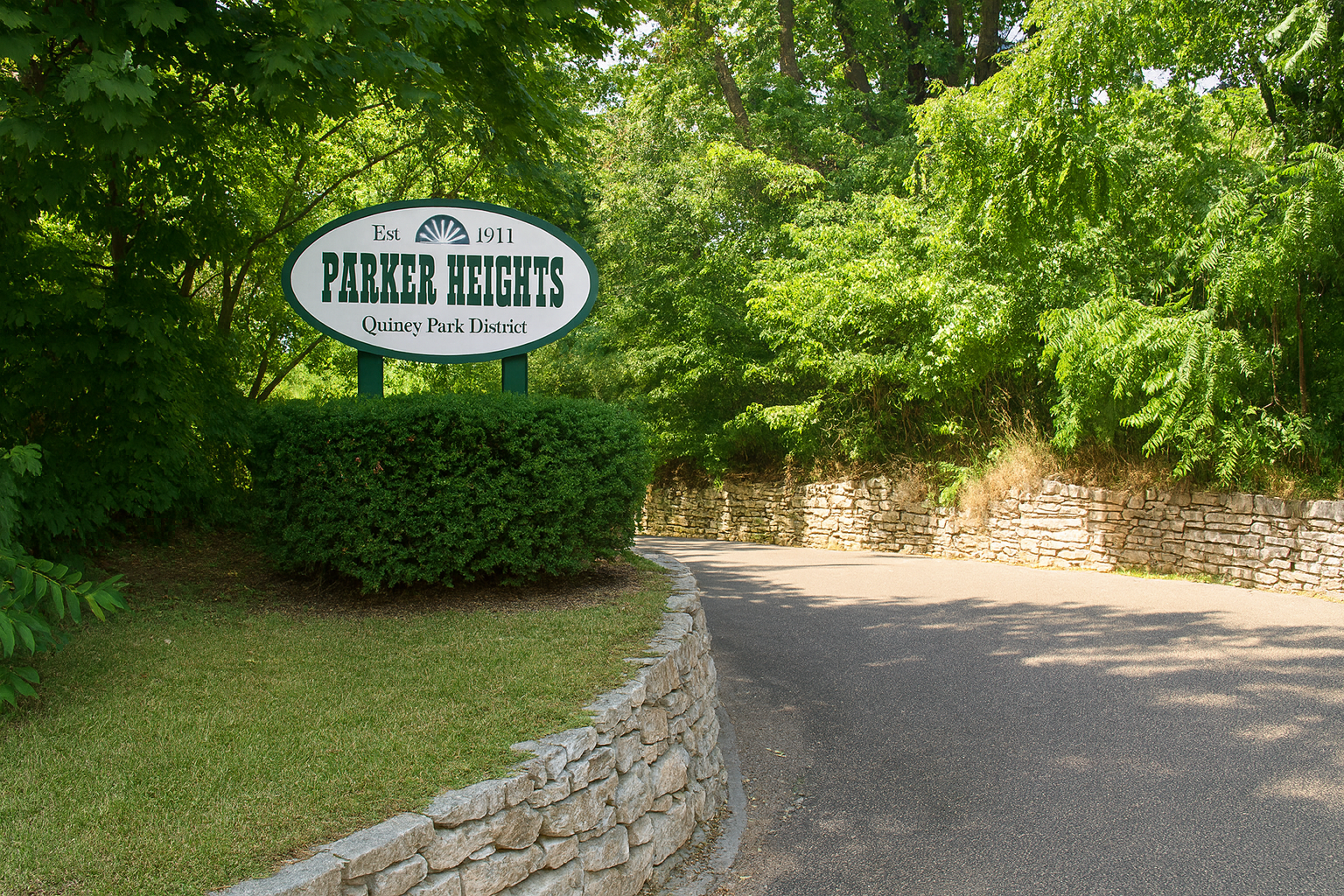 Image showing the entrance sign of Parker Heights.